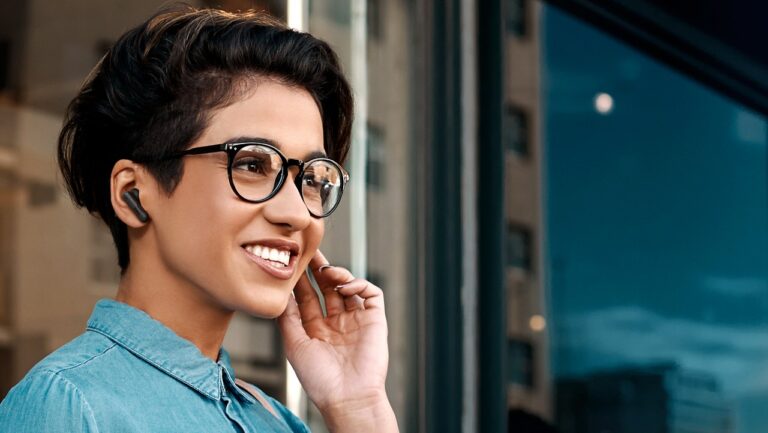 เดลล์ เปิดตัวหูฟังรุ่นแรก พร้อมนวัตกรรมเสียงขั้นสูงเพื่อการทำงานร่วมกันอย่างราบรื่น